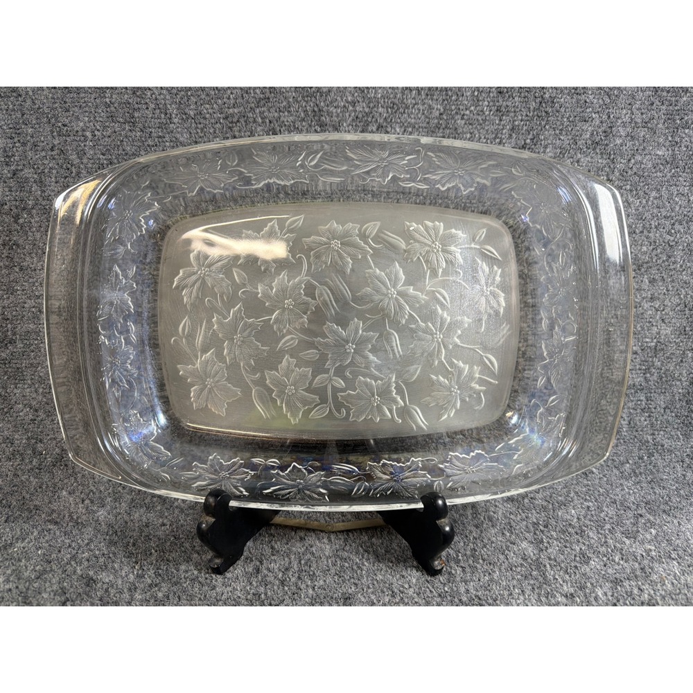 Vintage Princess House Fantasia 8.5"x13" Glass Poinsettia Crystal Lasagna Dish